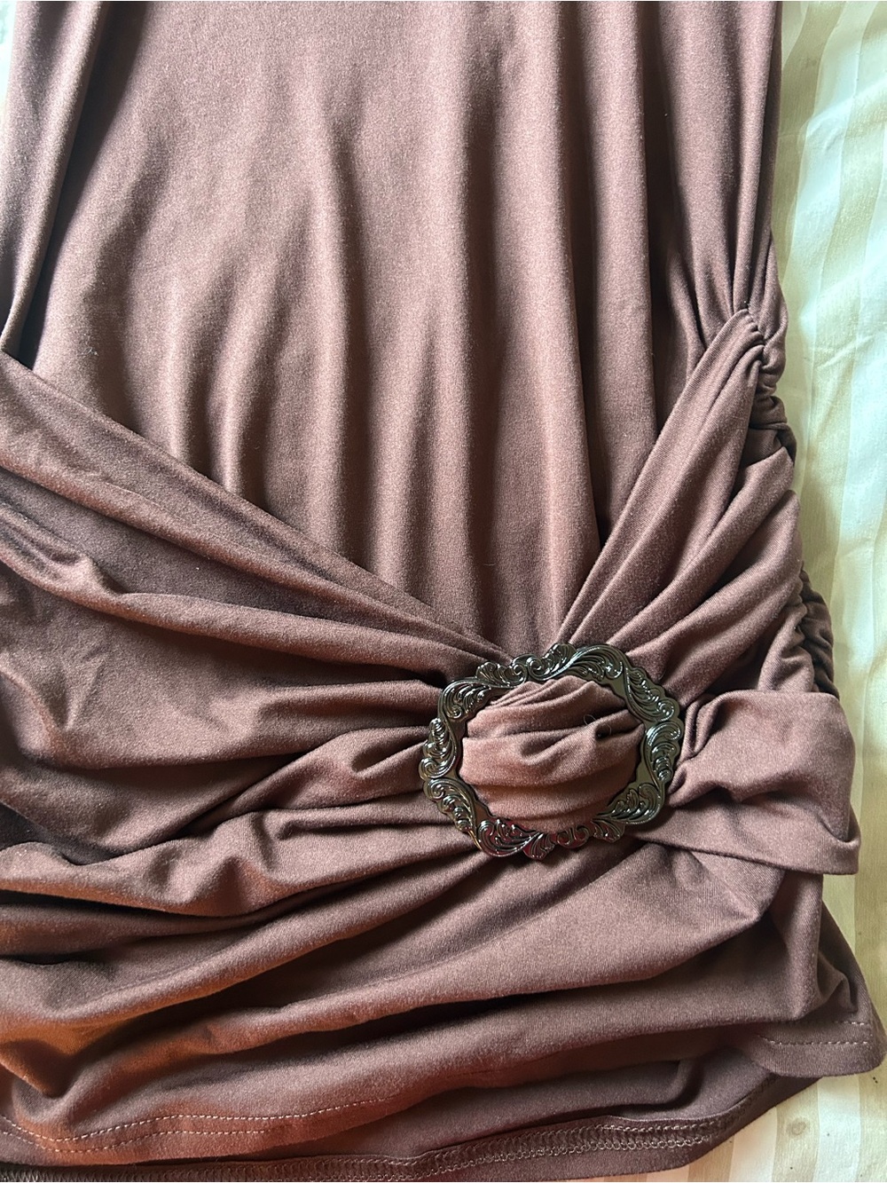 Y2K Off-Shoulder Brown Ruched Mini Dress with Decorative Buckle - Picture 5 of 5